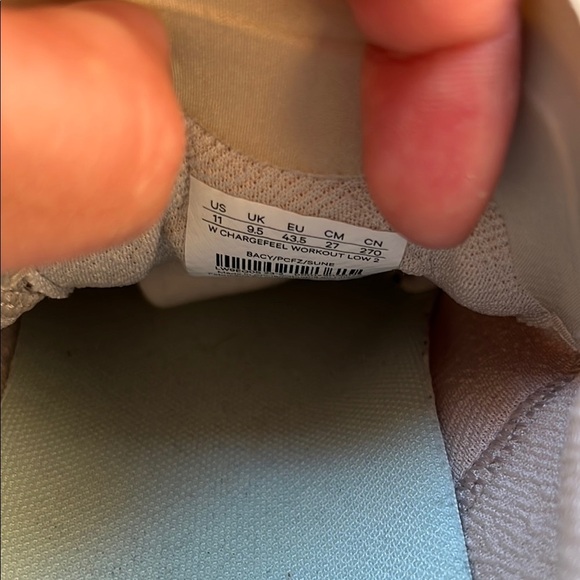 Lululemon Chargefeel 2 Low
Womens Workout Shoe Beige and Coral Sneakers Sizes 11 - Picture 7 of 8